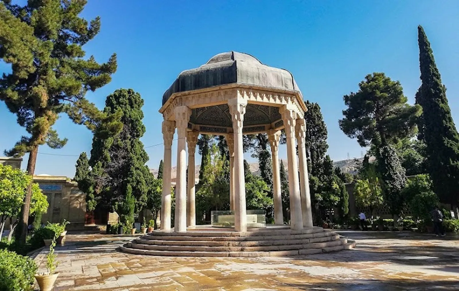 Hafez Tomb