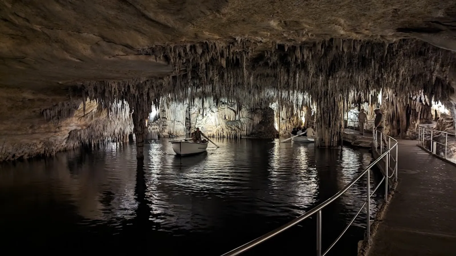 Cuevas del Drach